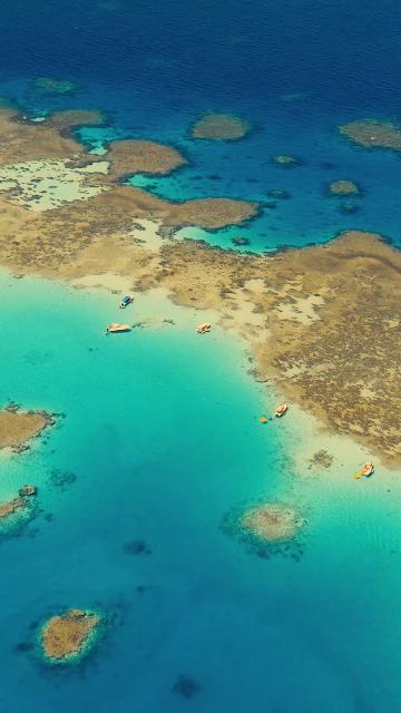 Explore Jeddah’s waters with activities for every mood. 🌊​